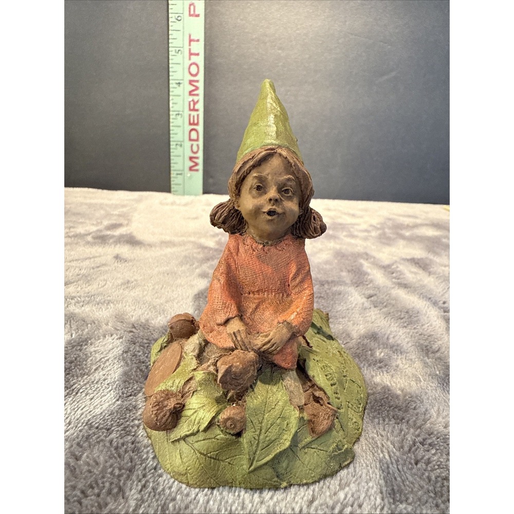 TOM CLARK GNOME  "LILIBET" #‎ 22 Signed Dated 1985 3.5" Girl Riding A Turtle